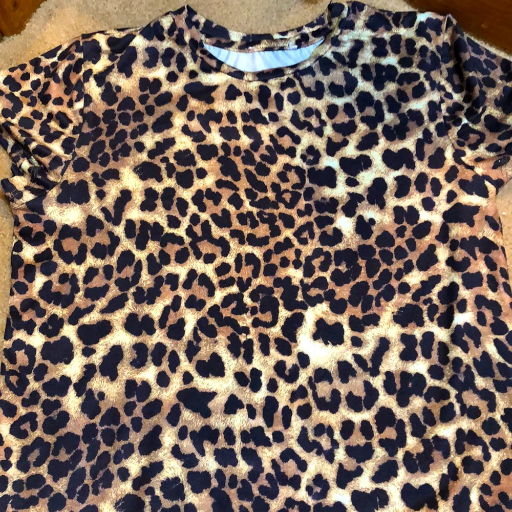 leopard tee